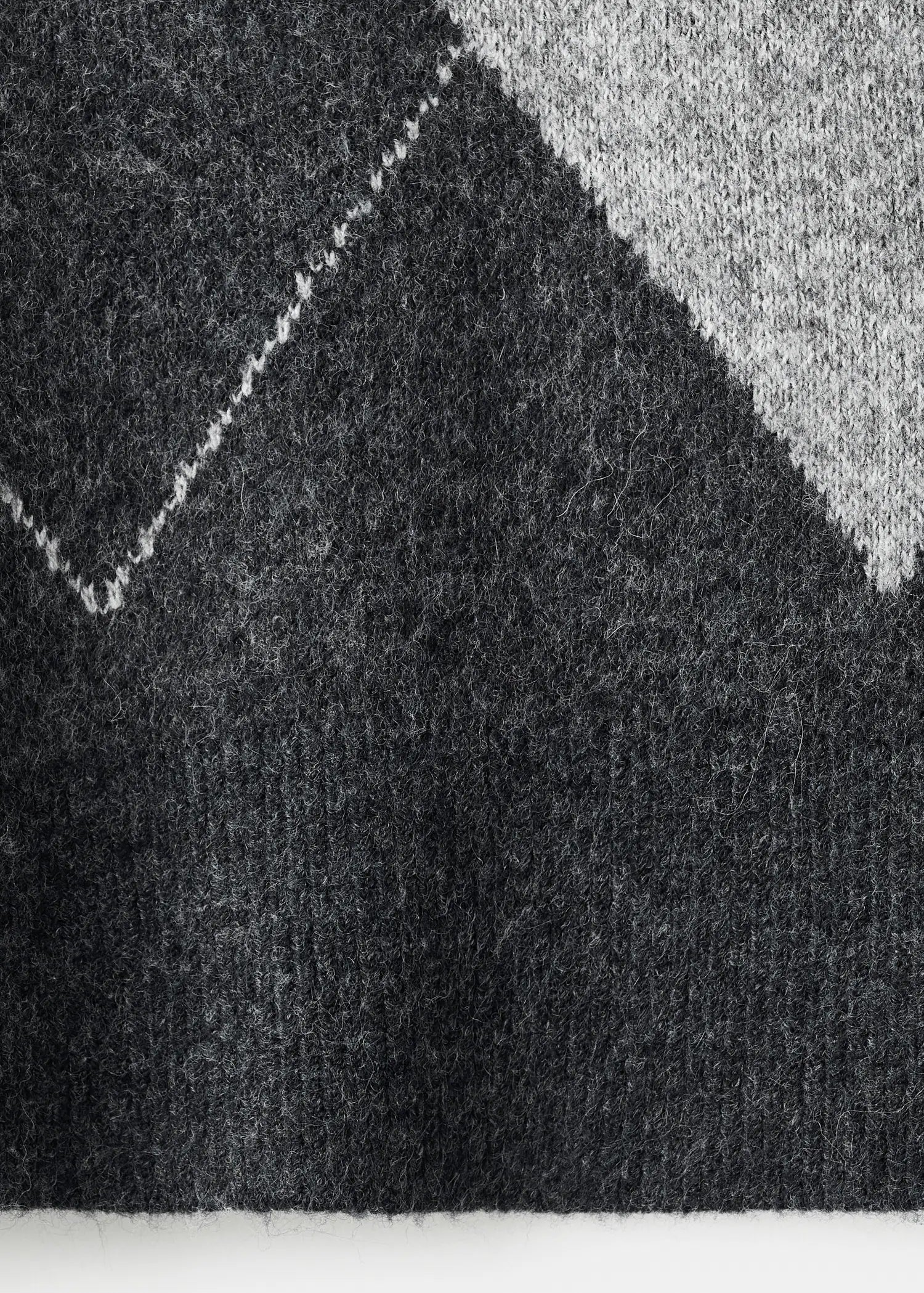 Diamond Patterned Knitted Sweater