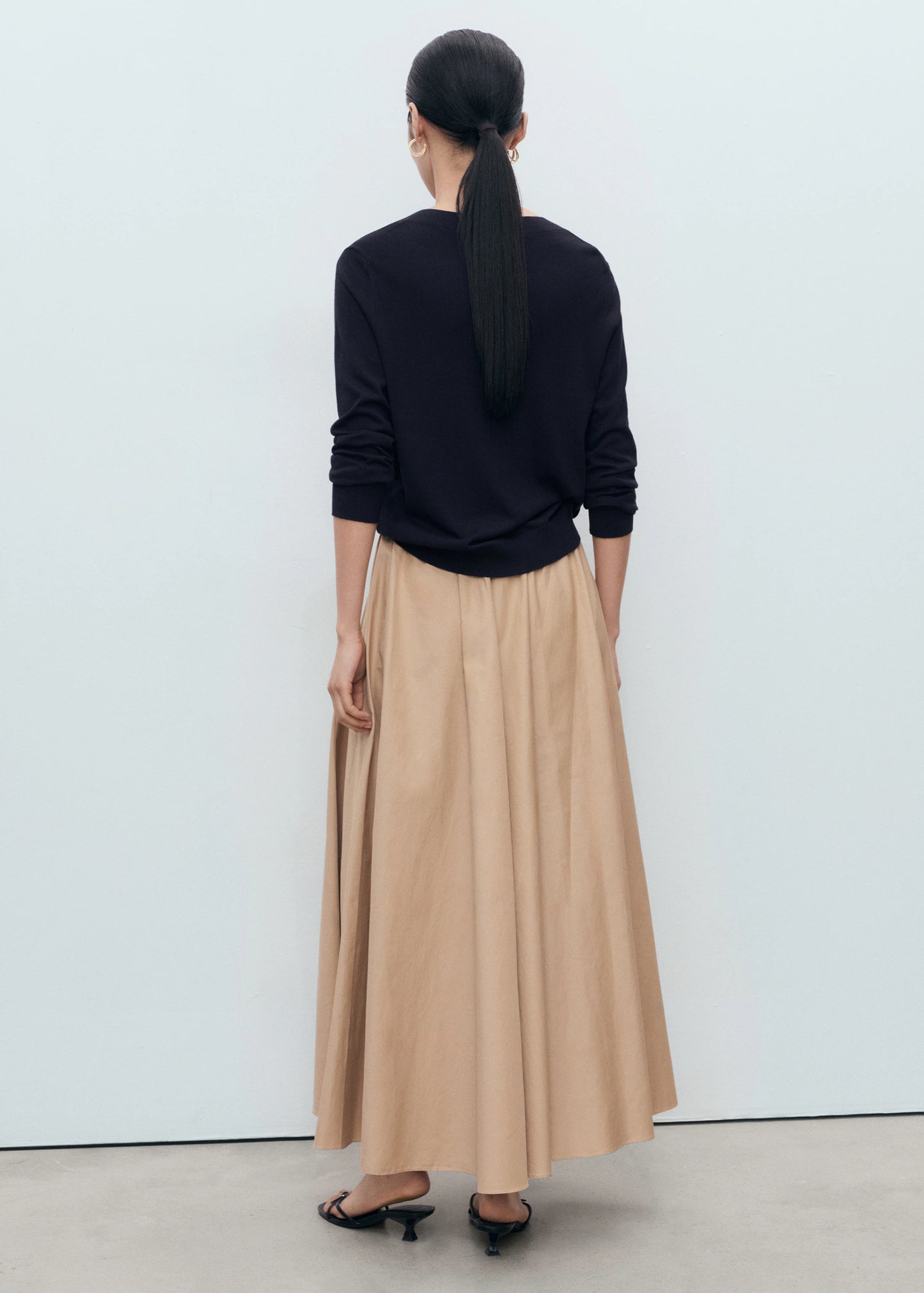 Fine Knit V Neck Sweater