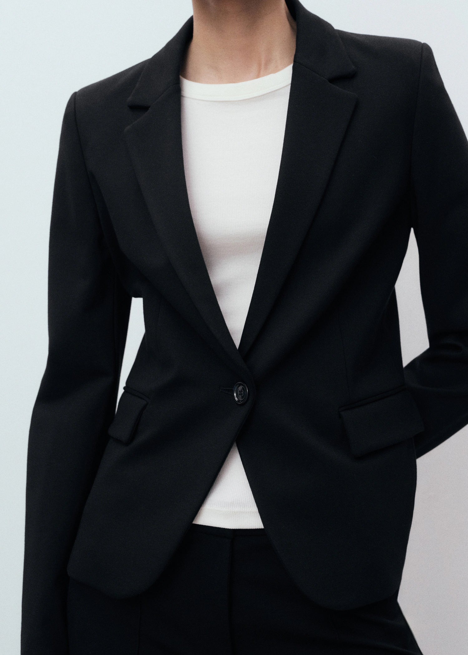 Fitted Suit Blazer