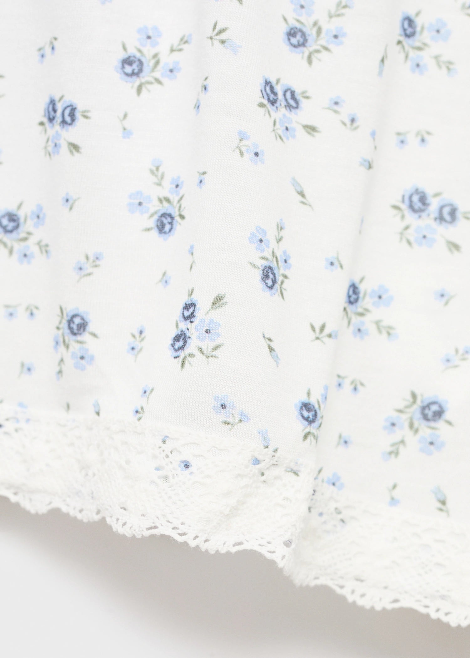 Floral Print Pyjama Shorts With Lace Trim