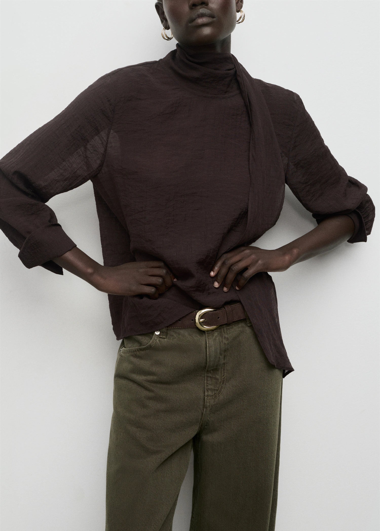 Low Rise Barrel Jeans