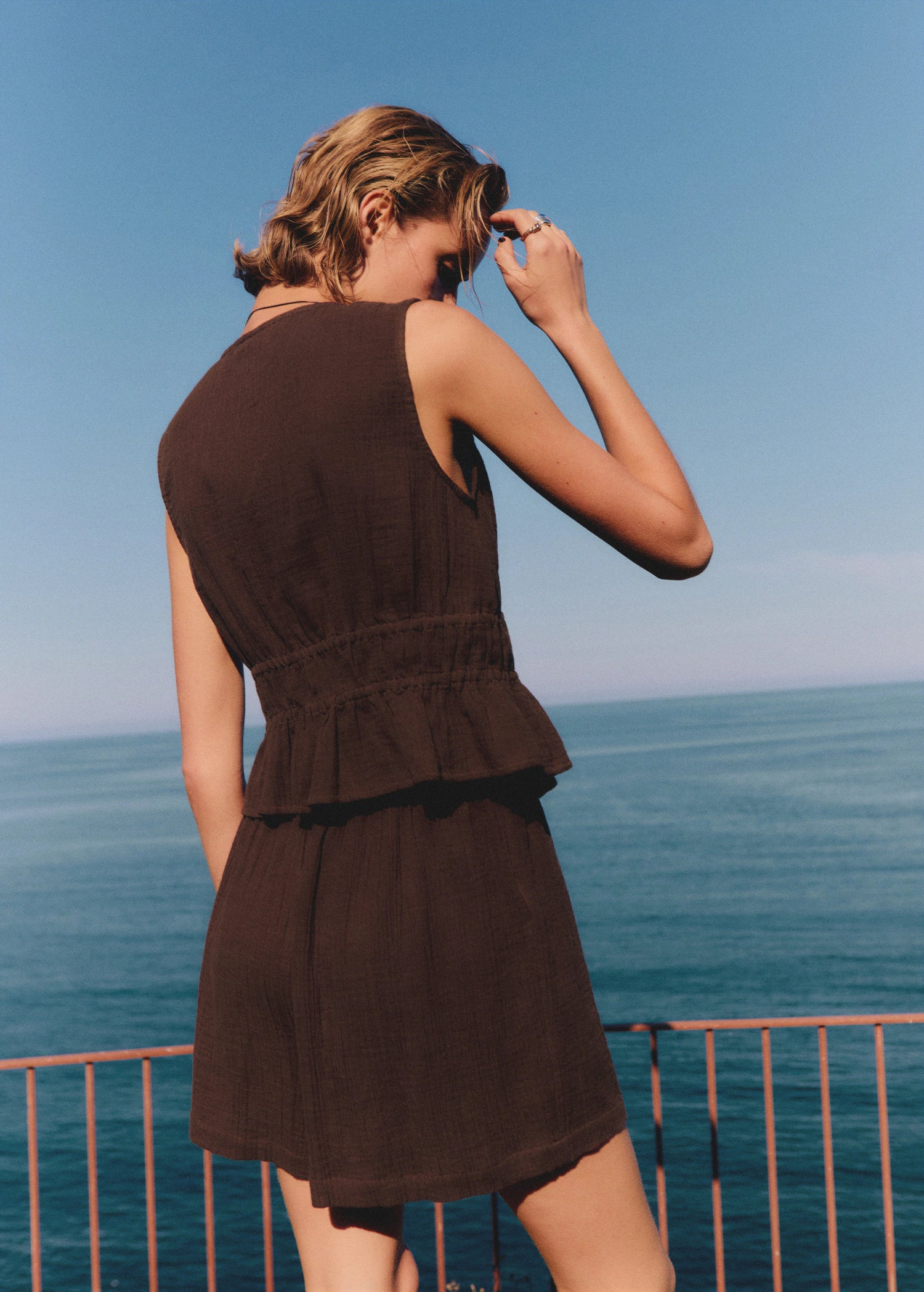 Ruffled Top With Bows