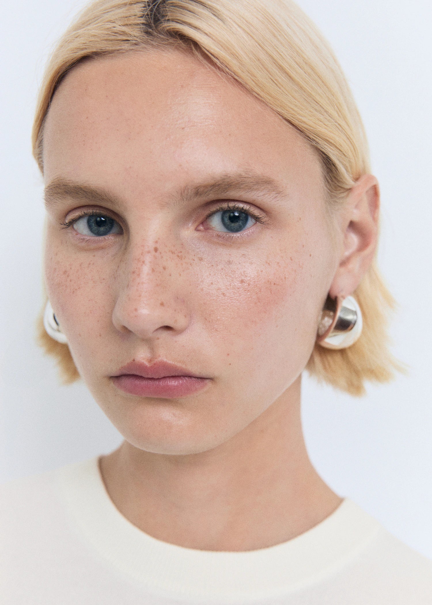 Short Sleeved Fine Knit Sweater