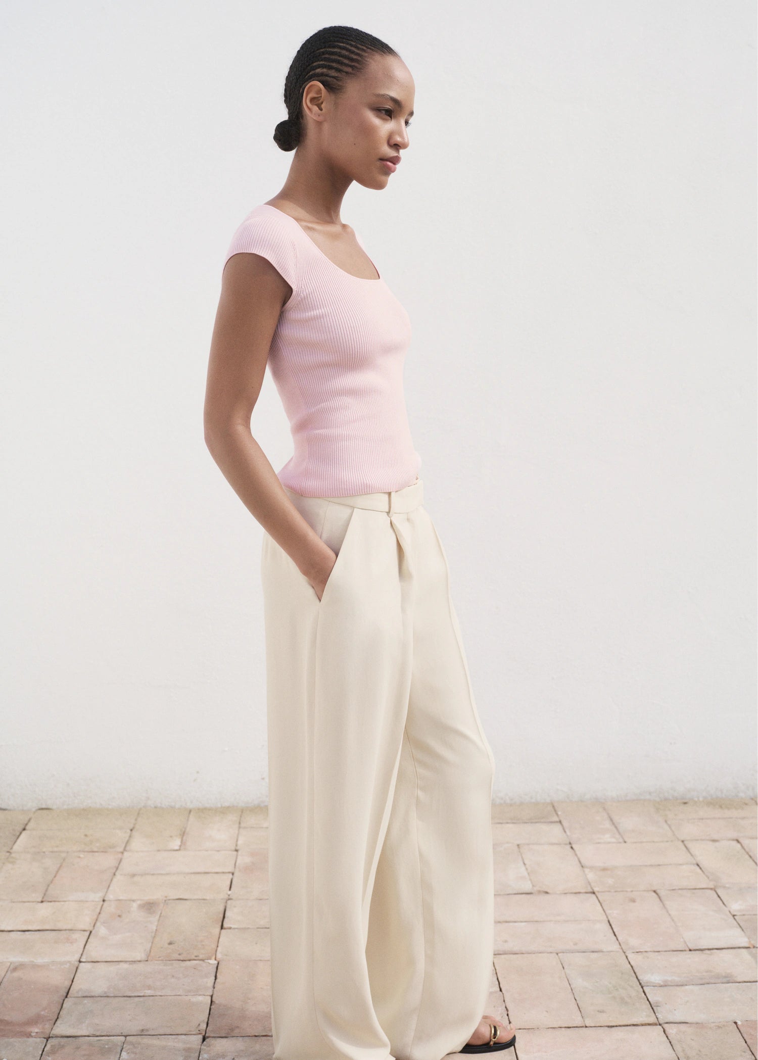 Short Sleeved Ribbed Sweater