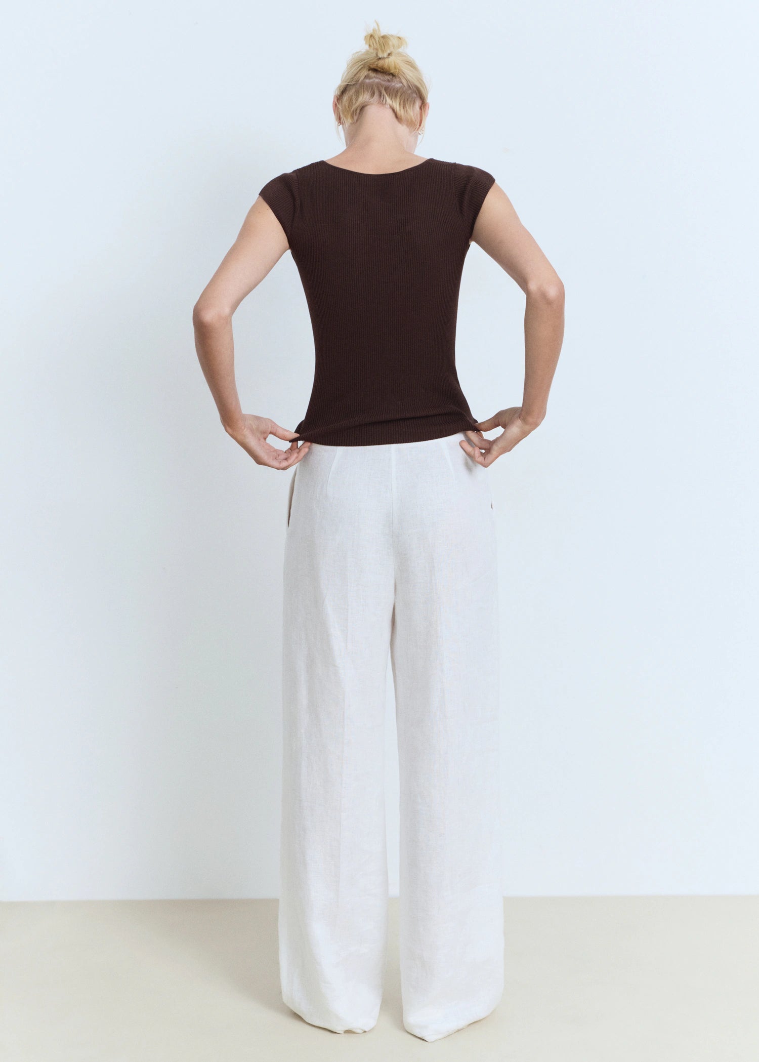 Short Sleeved Ribbed Sweater