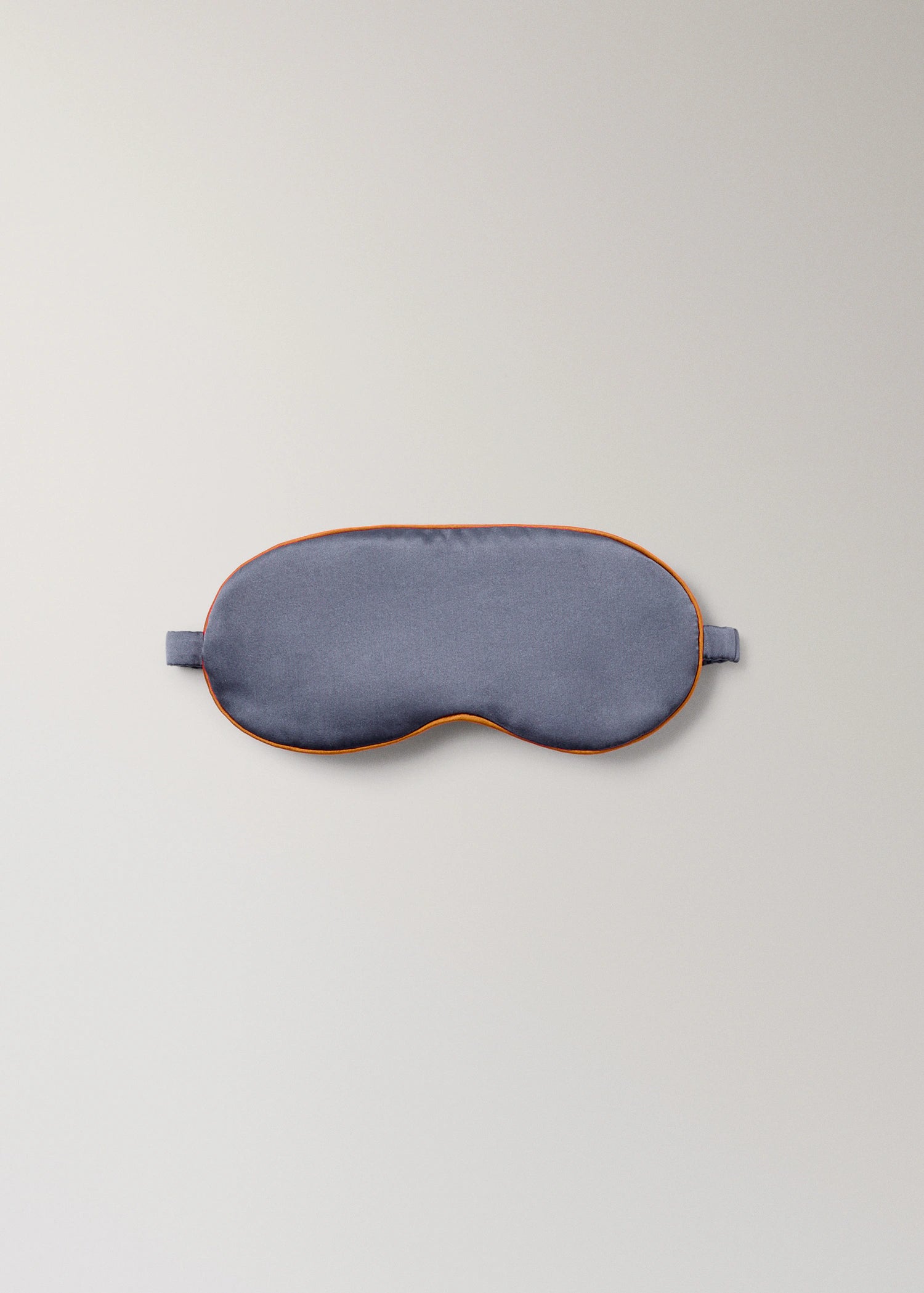 Silk Mask With Contrast Piping