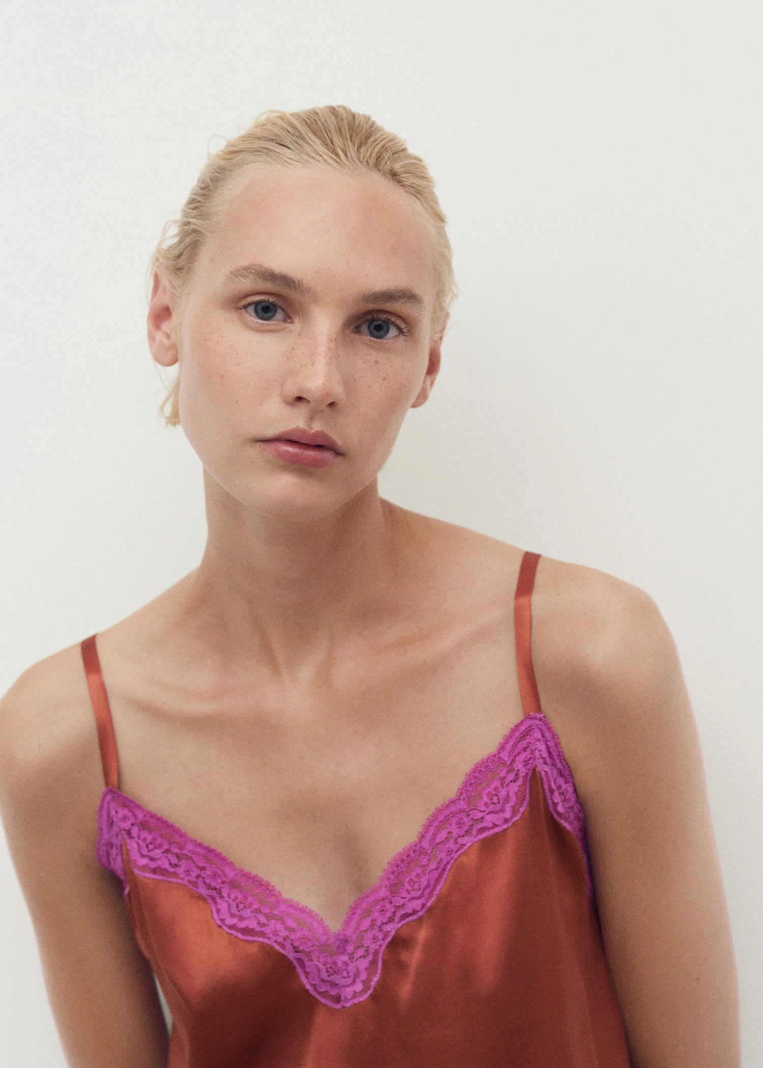 Silk Nightdress With Lace In Contrasting Colour