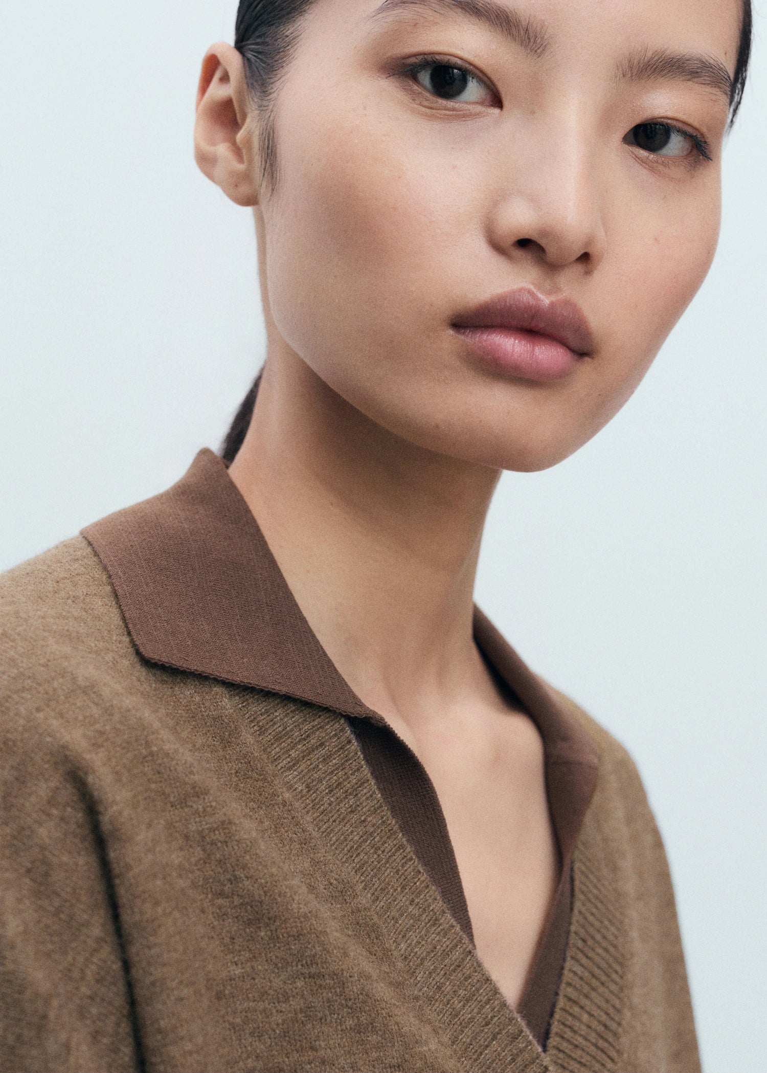 V Neck Cardigan With Pockets