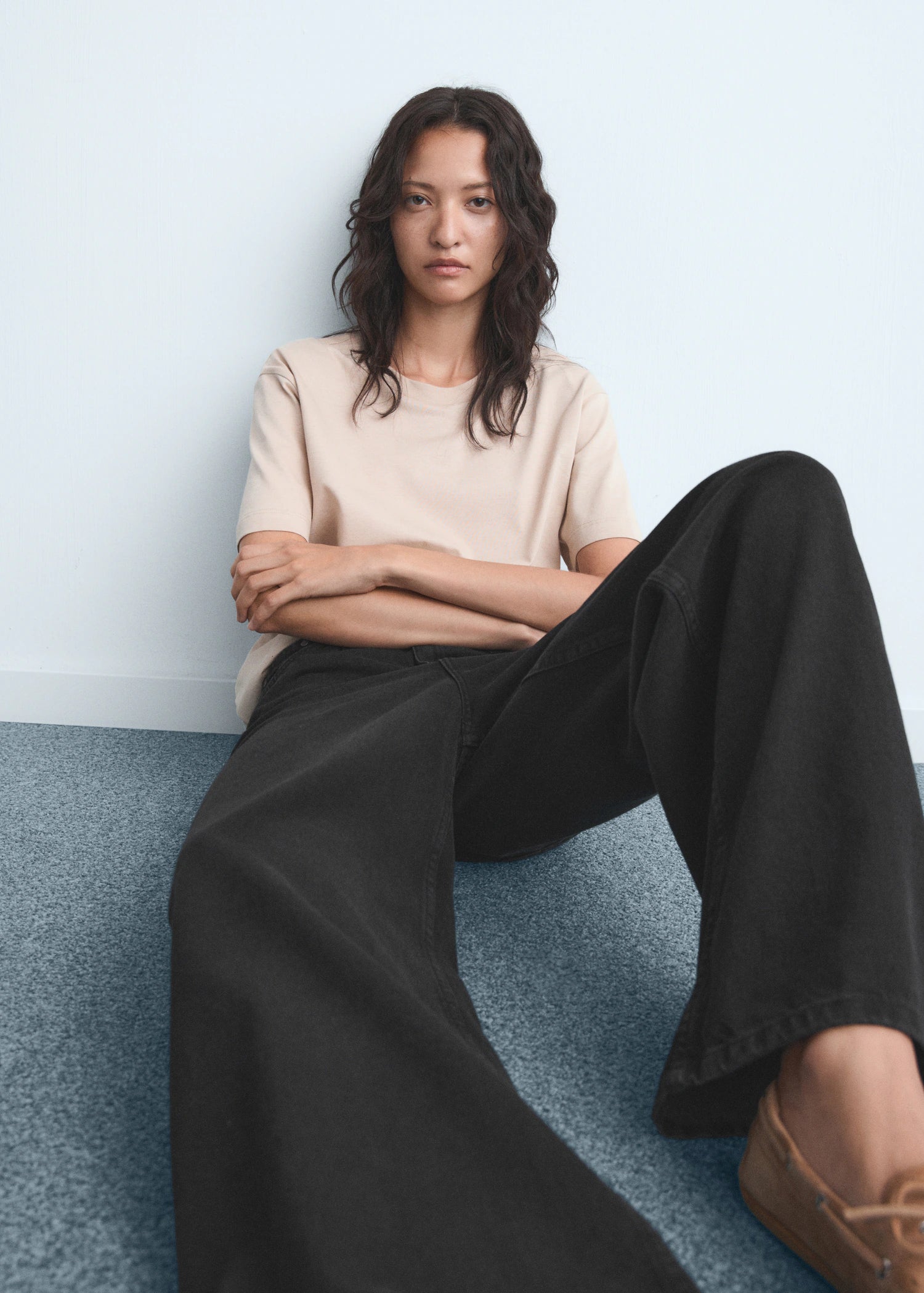 Wide Leg Mid Rise Jeans