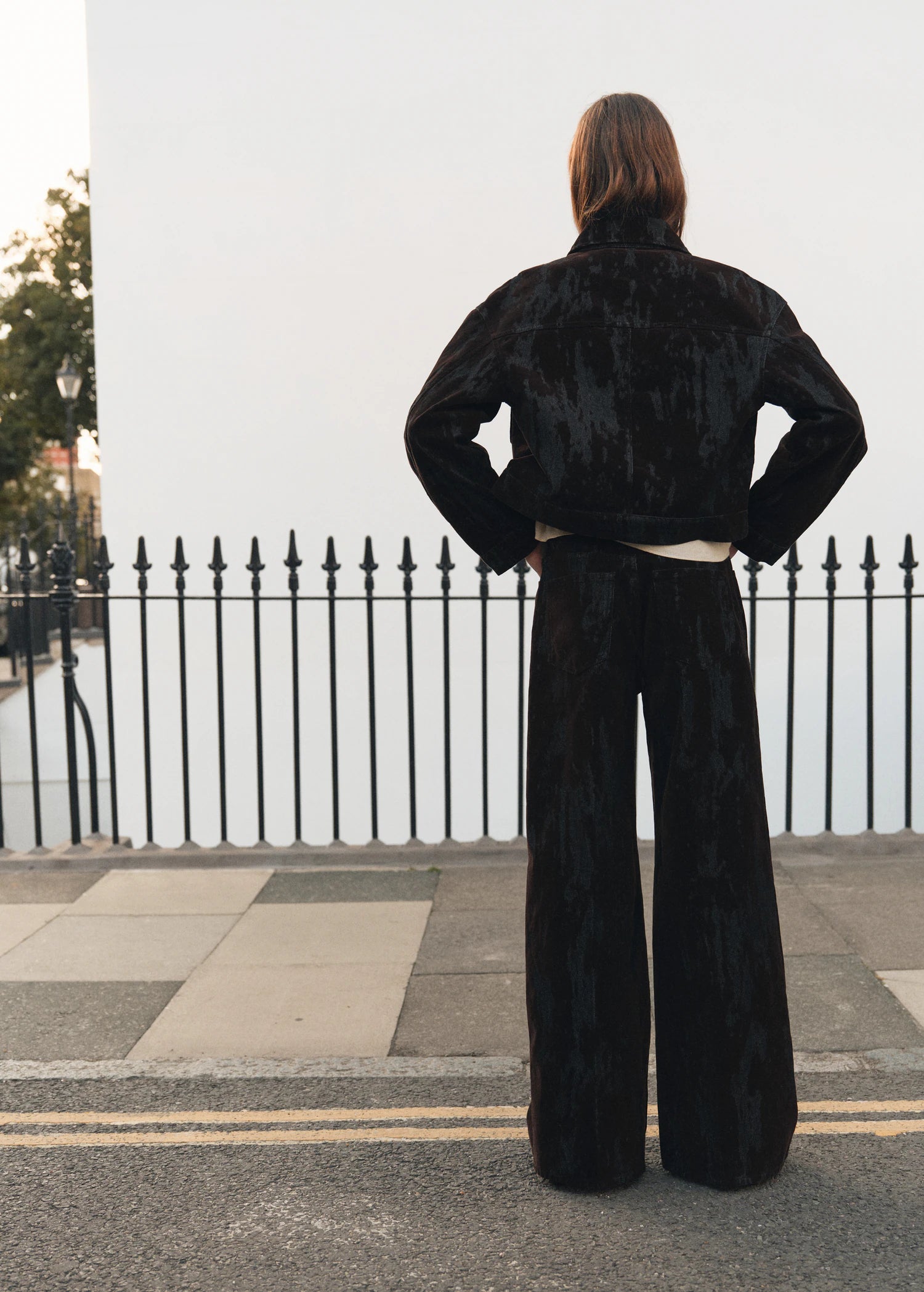 Wide Leg Devore Jeans