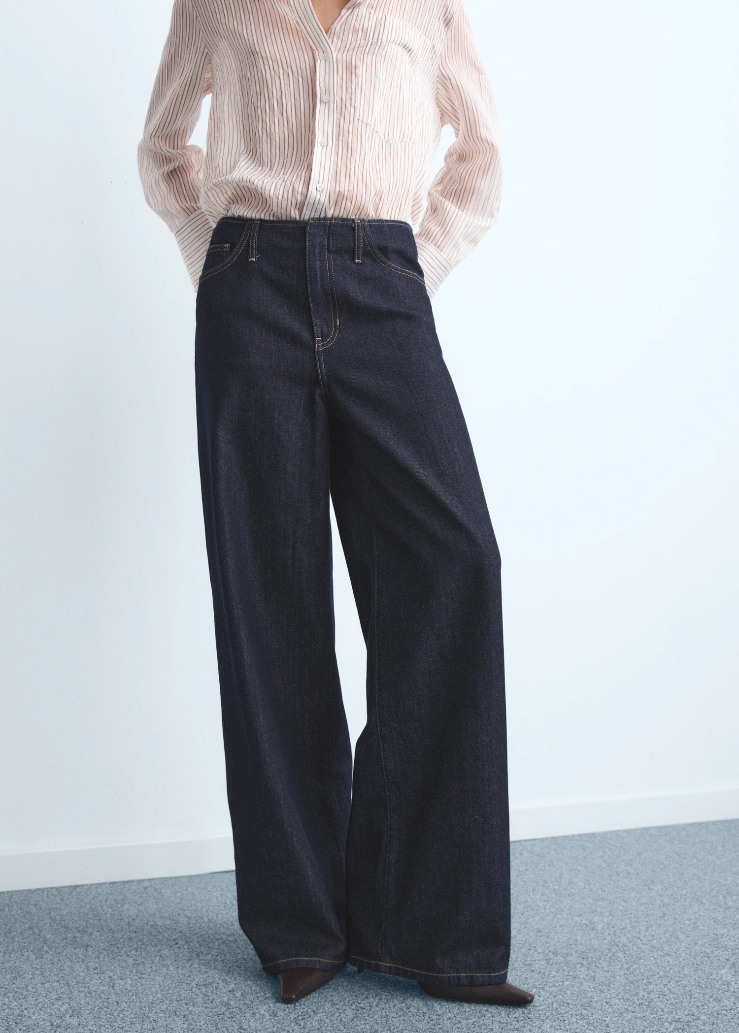 Wideleg Mid Rise Jeans