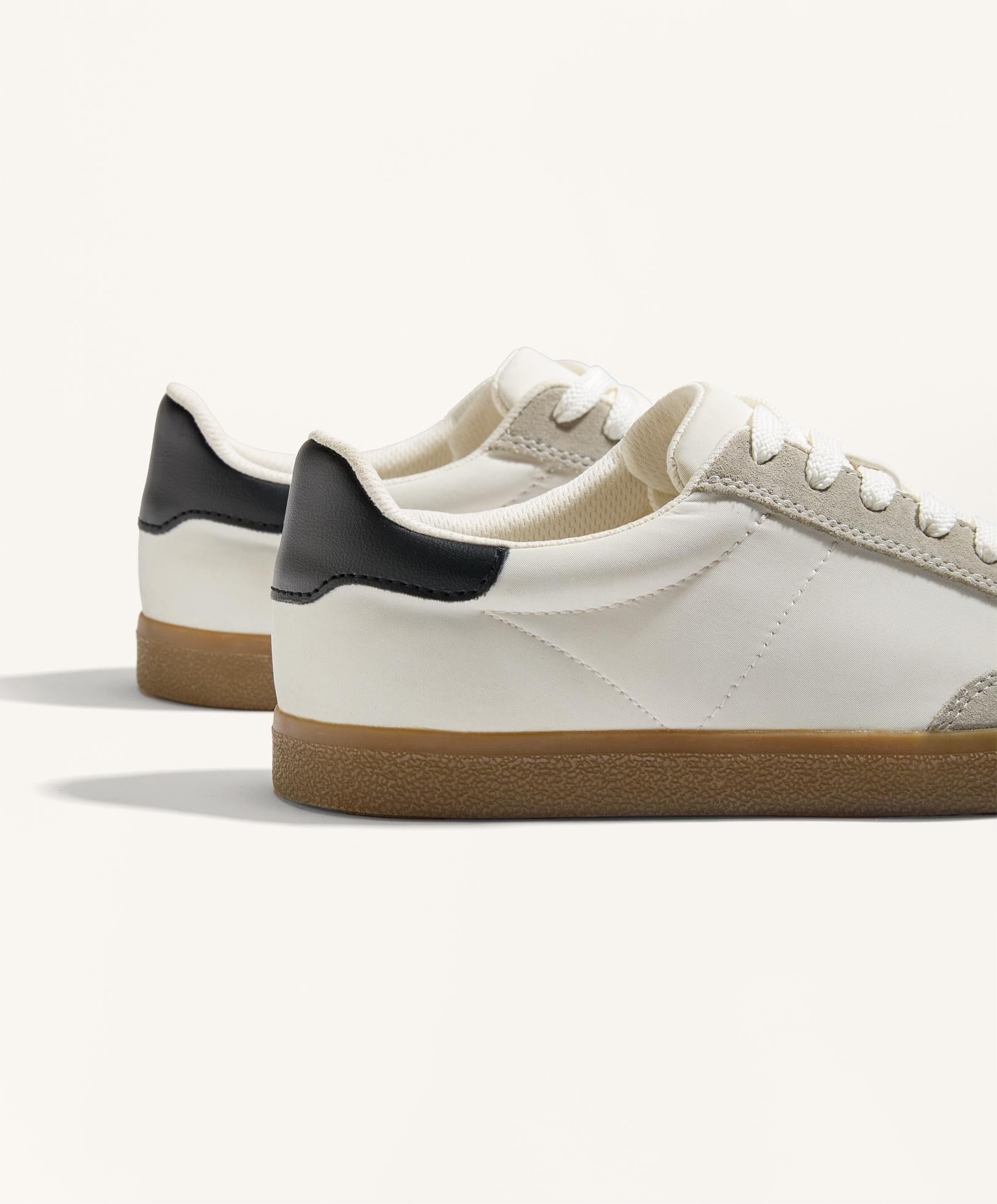 NYLON AND SPLIT LEATHER TRAINERS