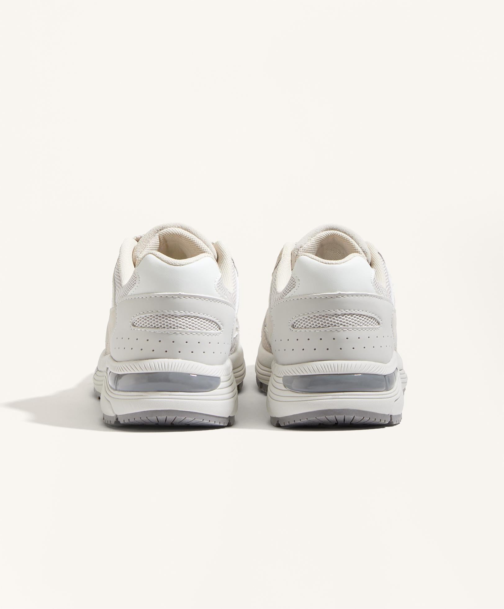 RUNNING TRAINERS