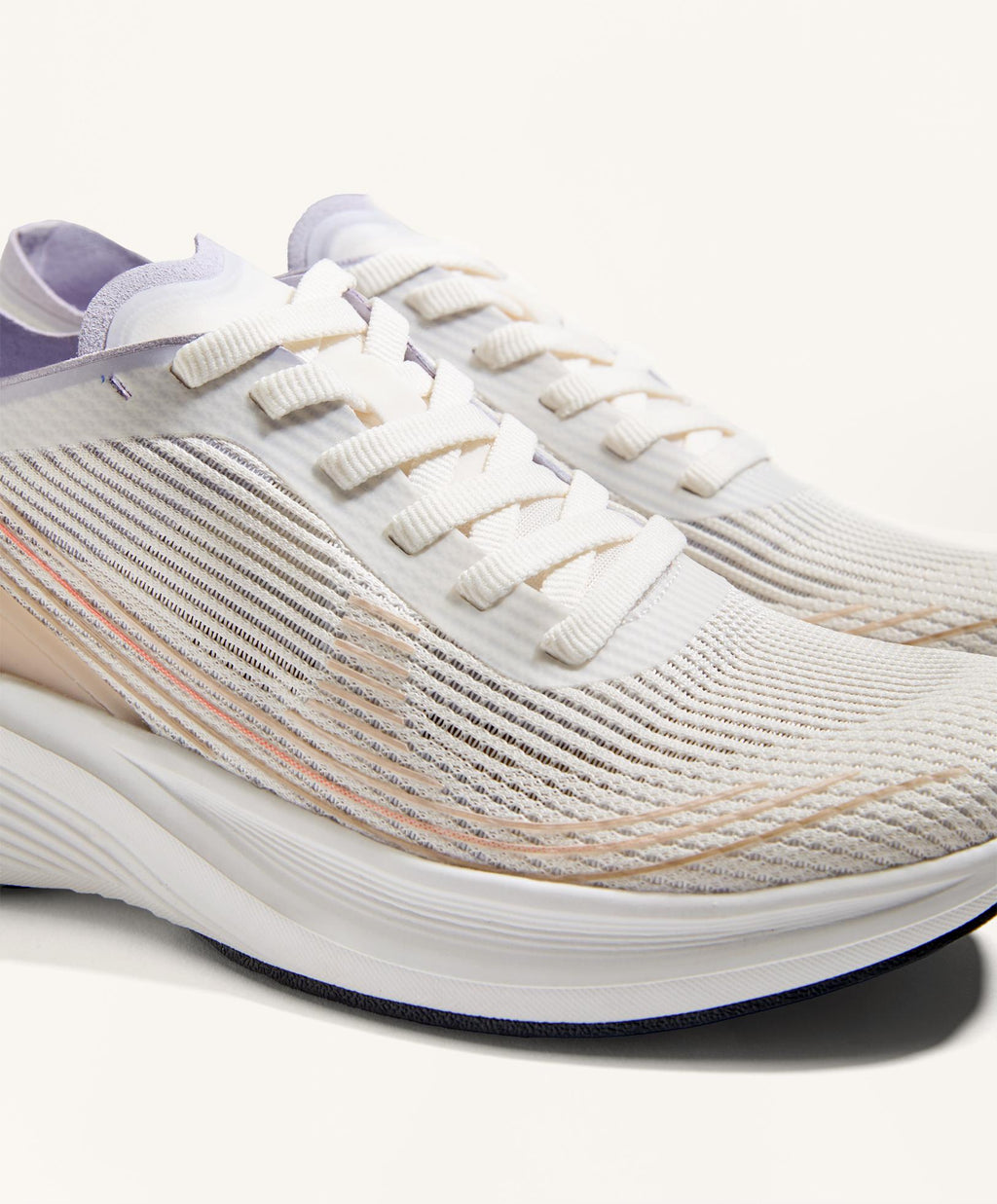 RUNNING SHOES
