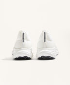 ENTRY LEVEL LACELESS RUNNING SHOE