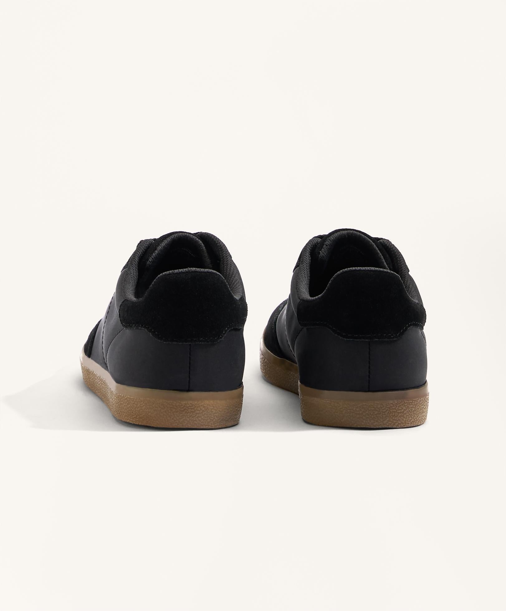 NYLON TRAINERS WITH SPLIT LEATHER PIECES