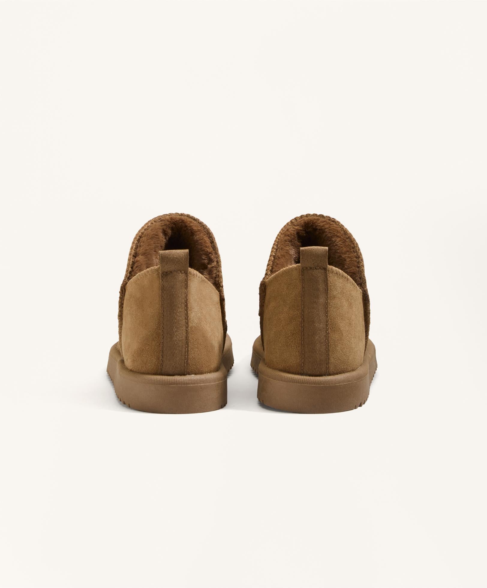 LEATHER ANKLE BOOT