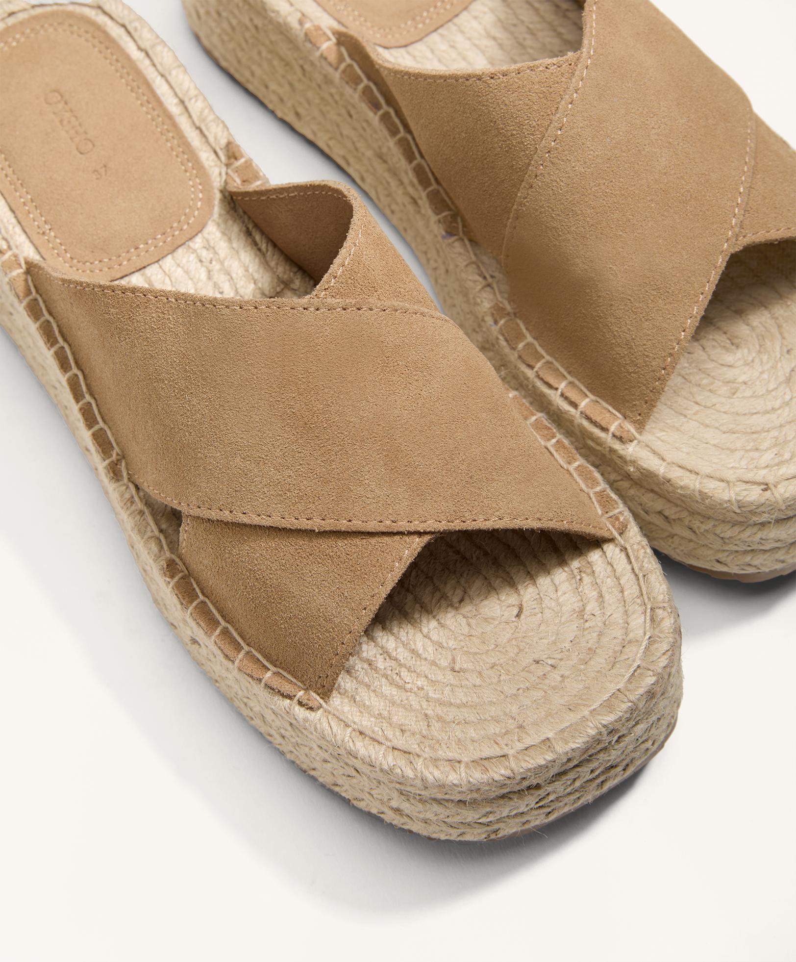 SPLIT LEATHER WEDGE SANDALS