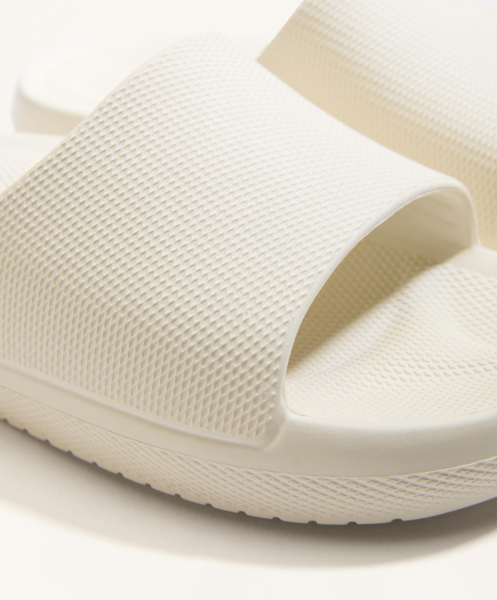 BEACHWEAR SANDALS