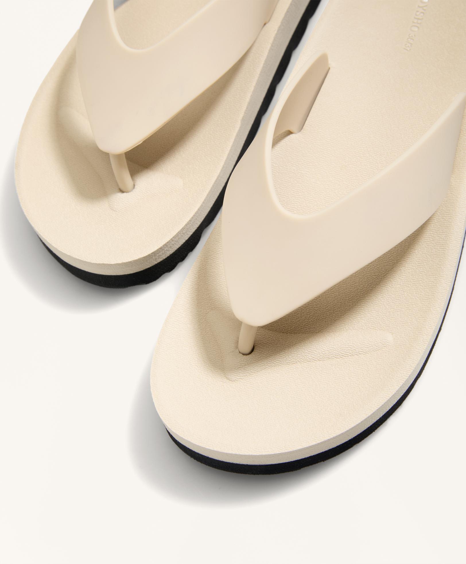 PLATFORM SANDAL
