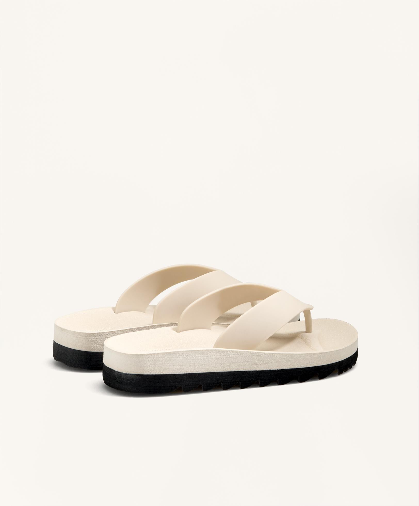 PLATFORM SANDAL