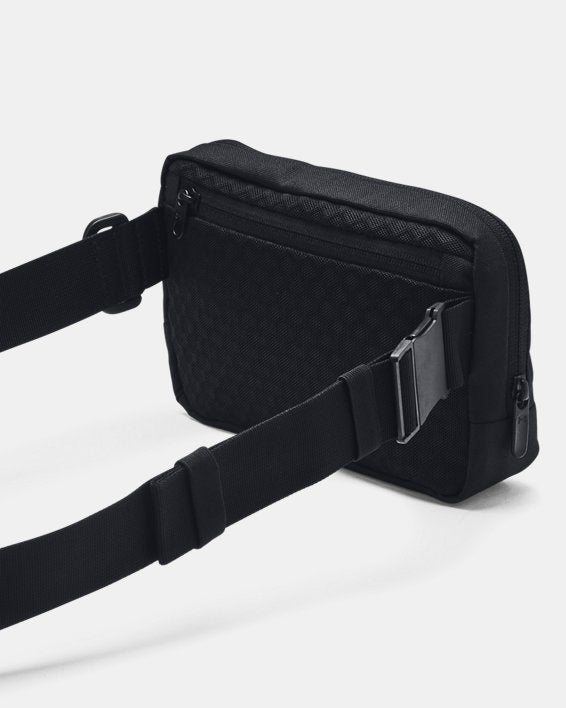 UA Essential Waist Bag Crossbody