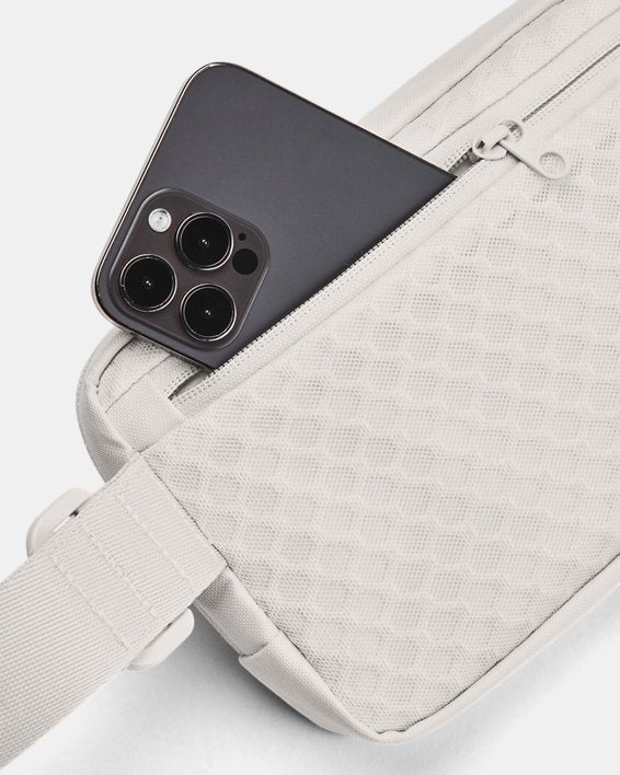 UA Essential Waist Bag Crossbody