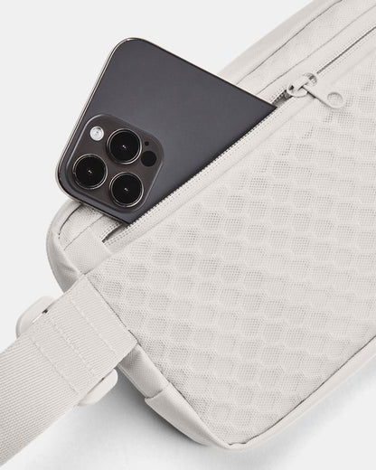 UA Essential Waist Bag Crossbody
