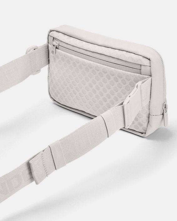 UA Essential Waist Bag Crossbody
