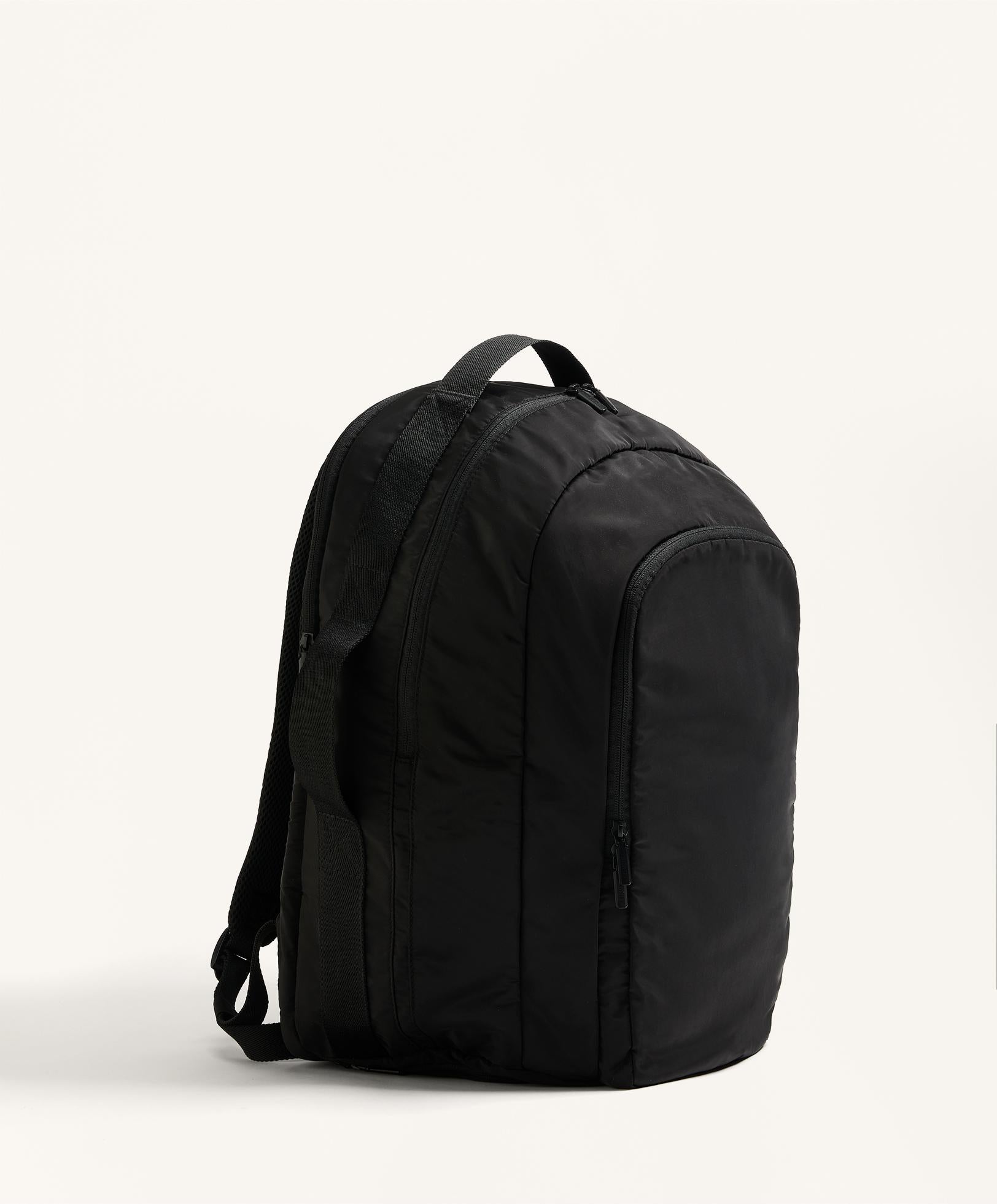 MULTIFUNCTIONAL BACKPACK