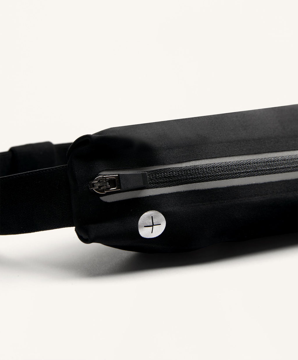 ADJUSTABLE WATER REPELLENT RUNNING BUM BAG