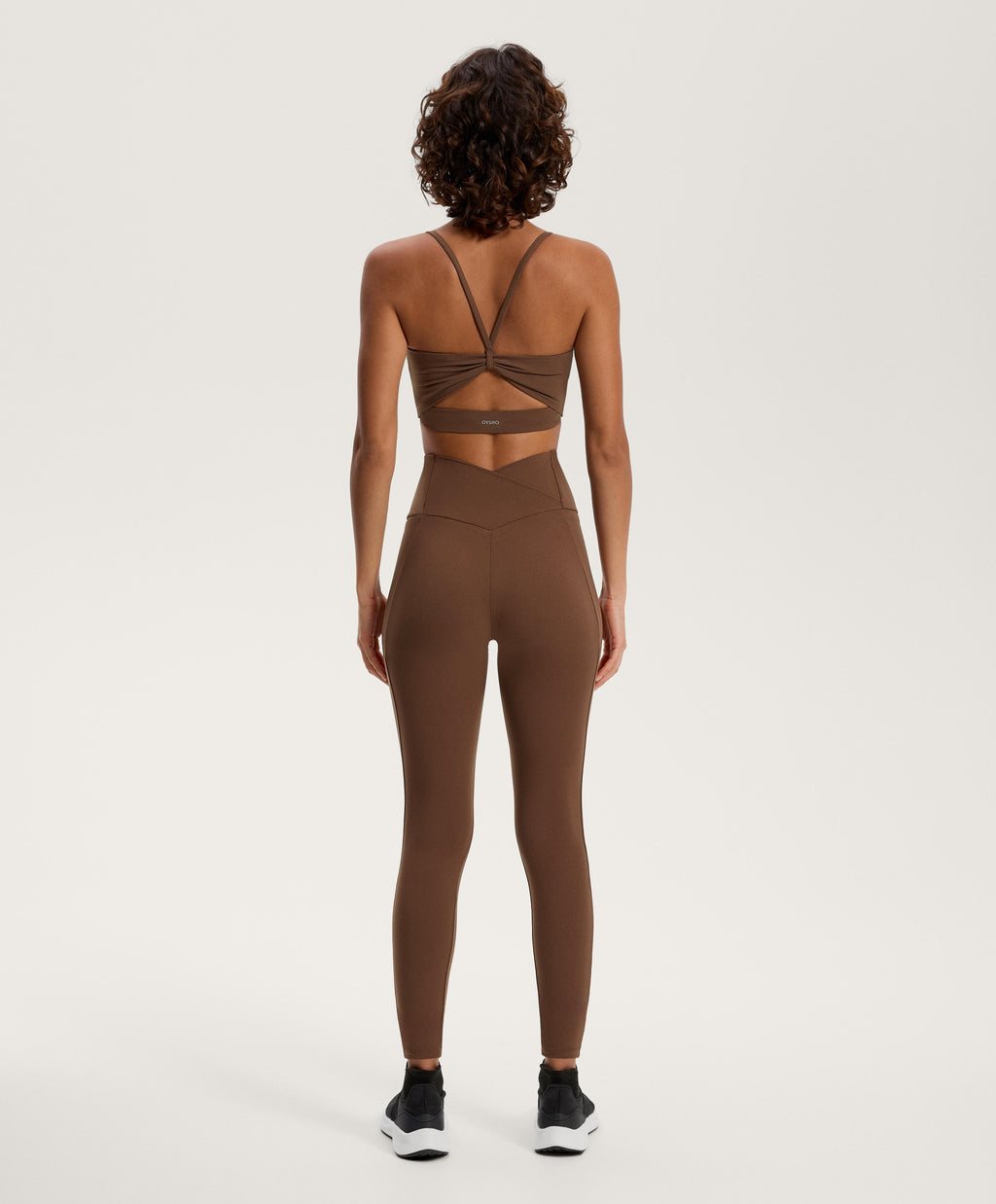 COMFORTLUX CROSSOVER MEDIUM SUPPORT SPORTS BRA WITH CUPS
