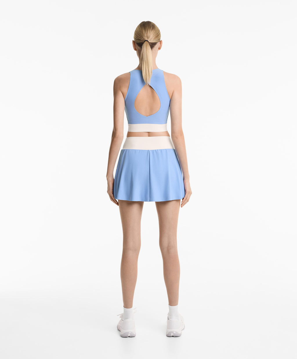 PERFECT ADAPT V WAIST SKIRT