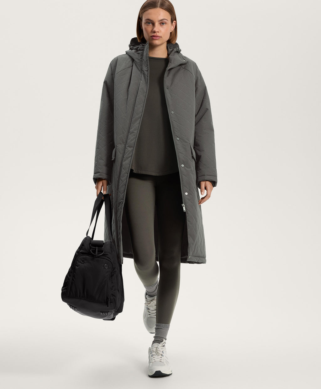 LONG SLEEVE T SHIRT WITH BACK PLEAT IN A MODAL BLEND