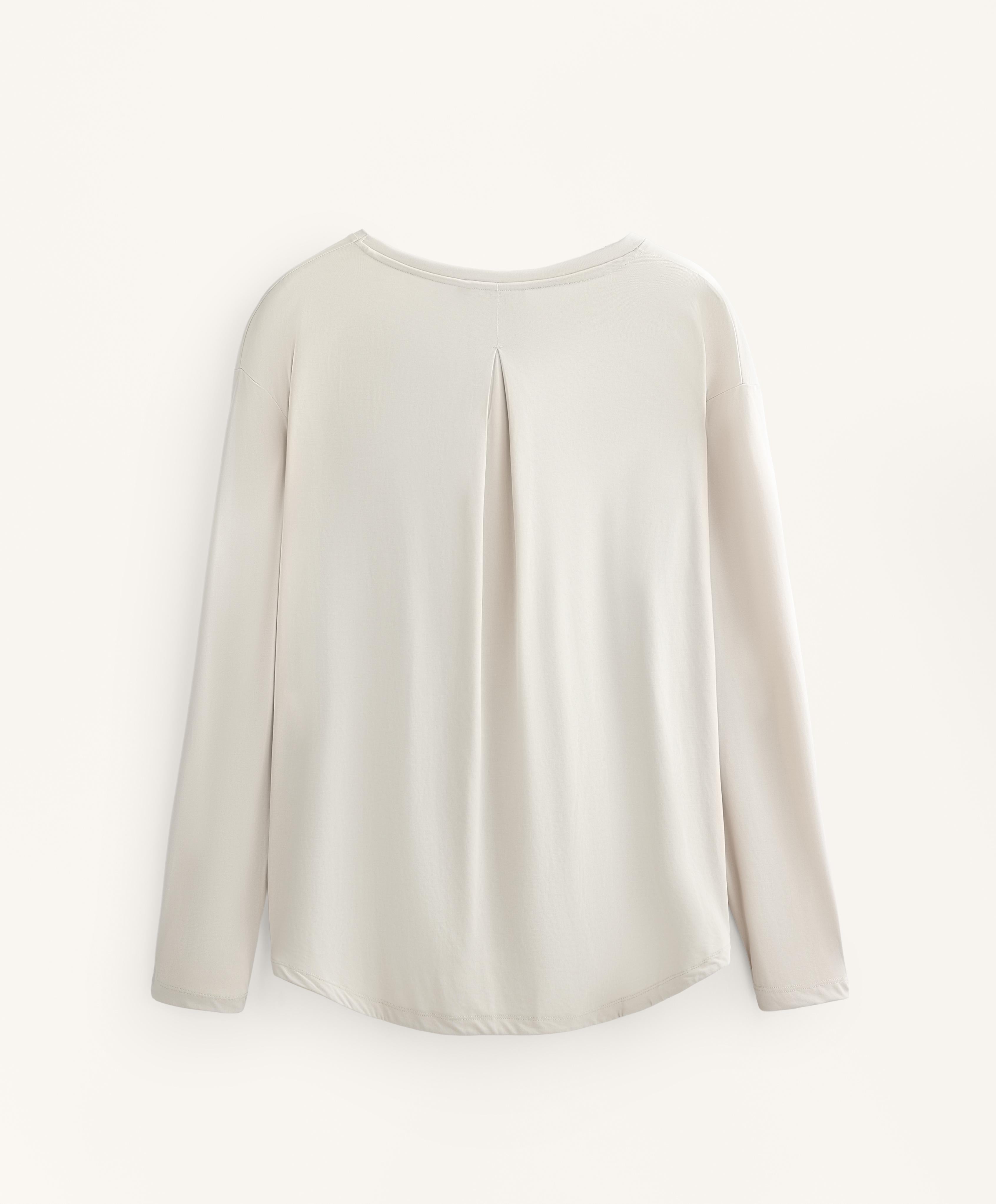 LONG SLEEVE T SHIRT WITH BACK PLEAT IN A MODAL BLEND
