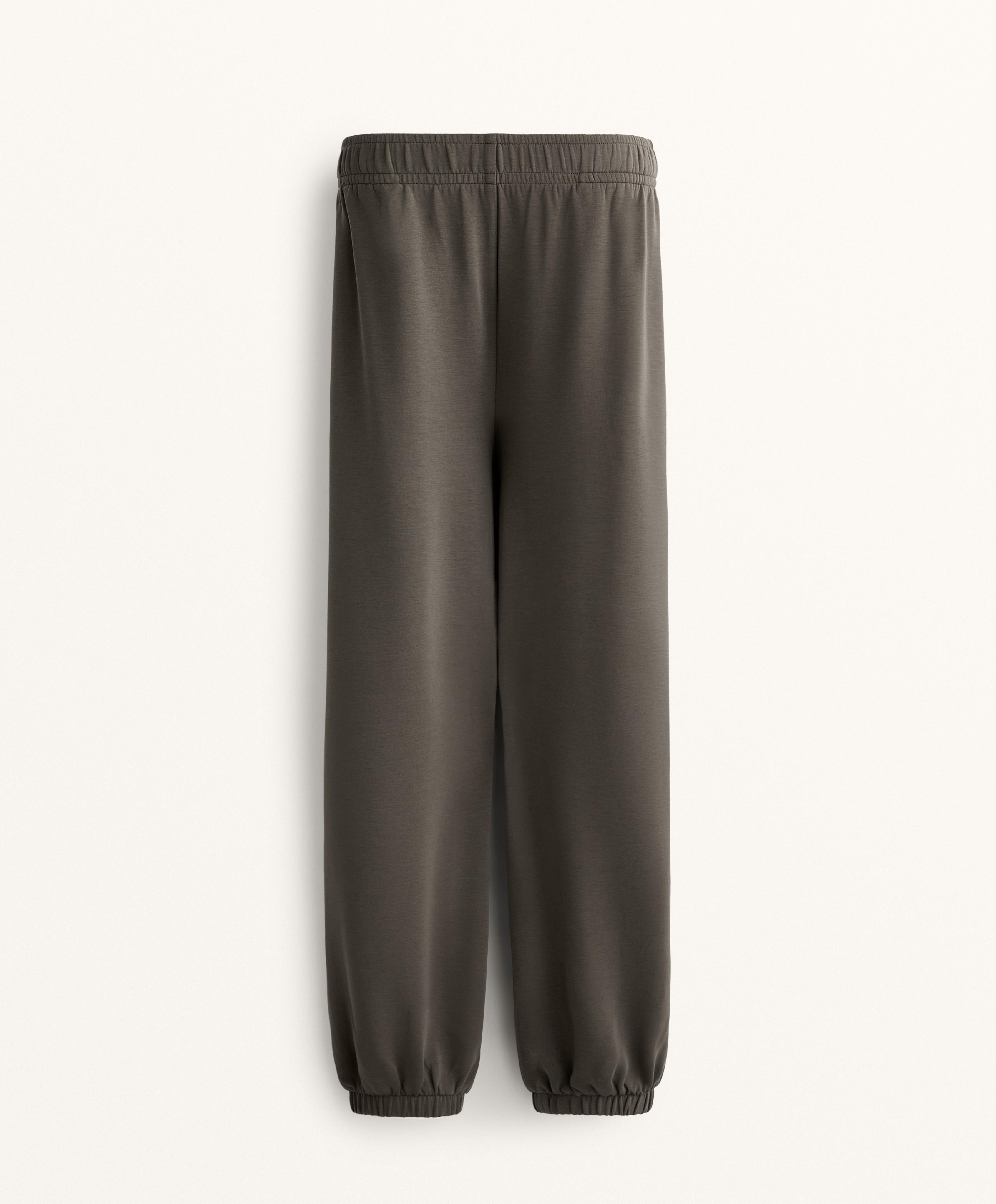 JOGGERS WITH MODAL