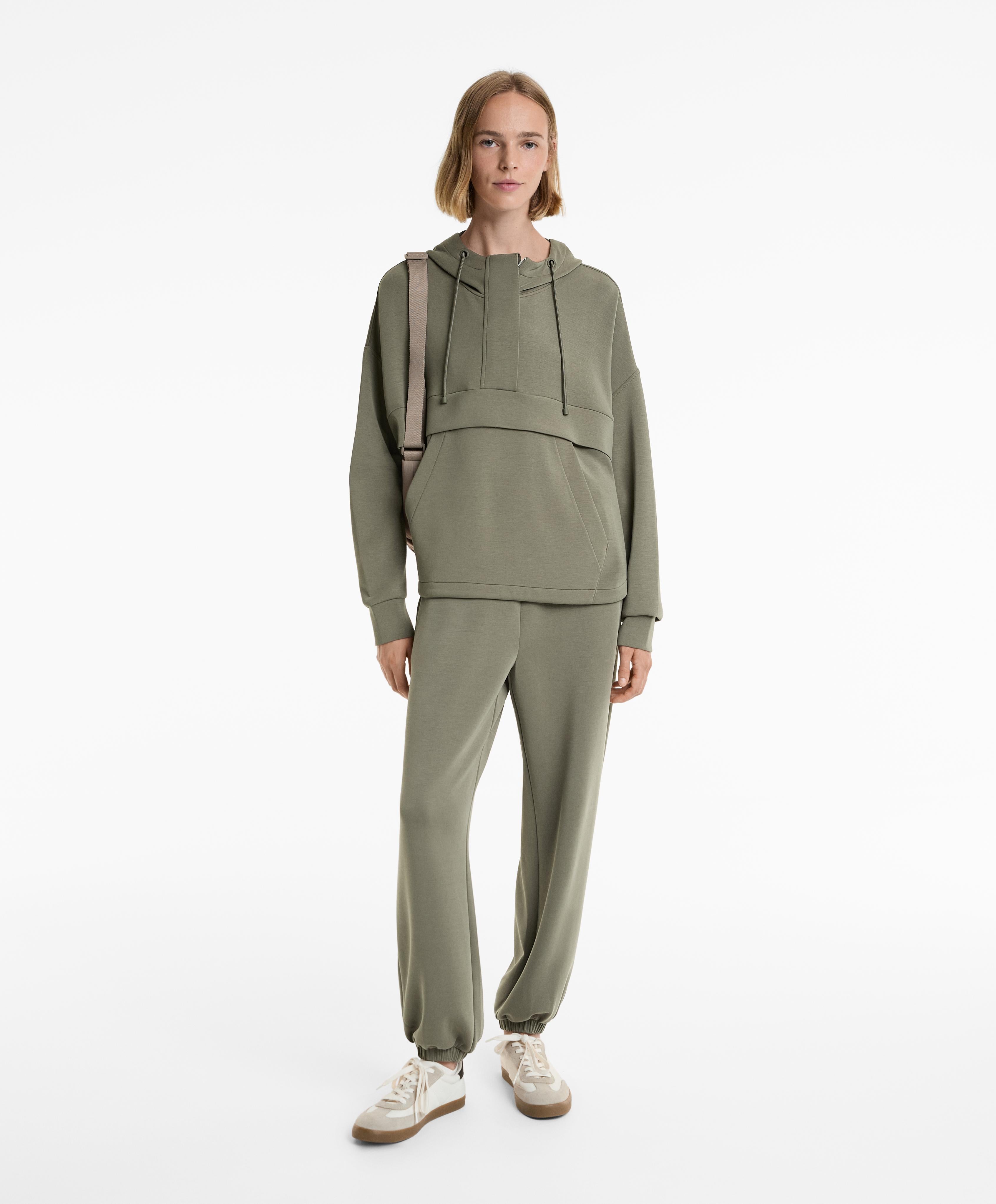 JOGGERS WITH MODAL