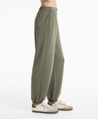 JOGGERS WITH MODAL