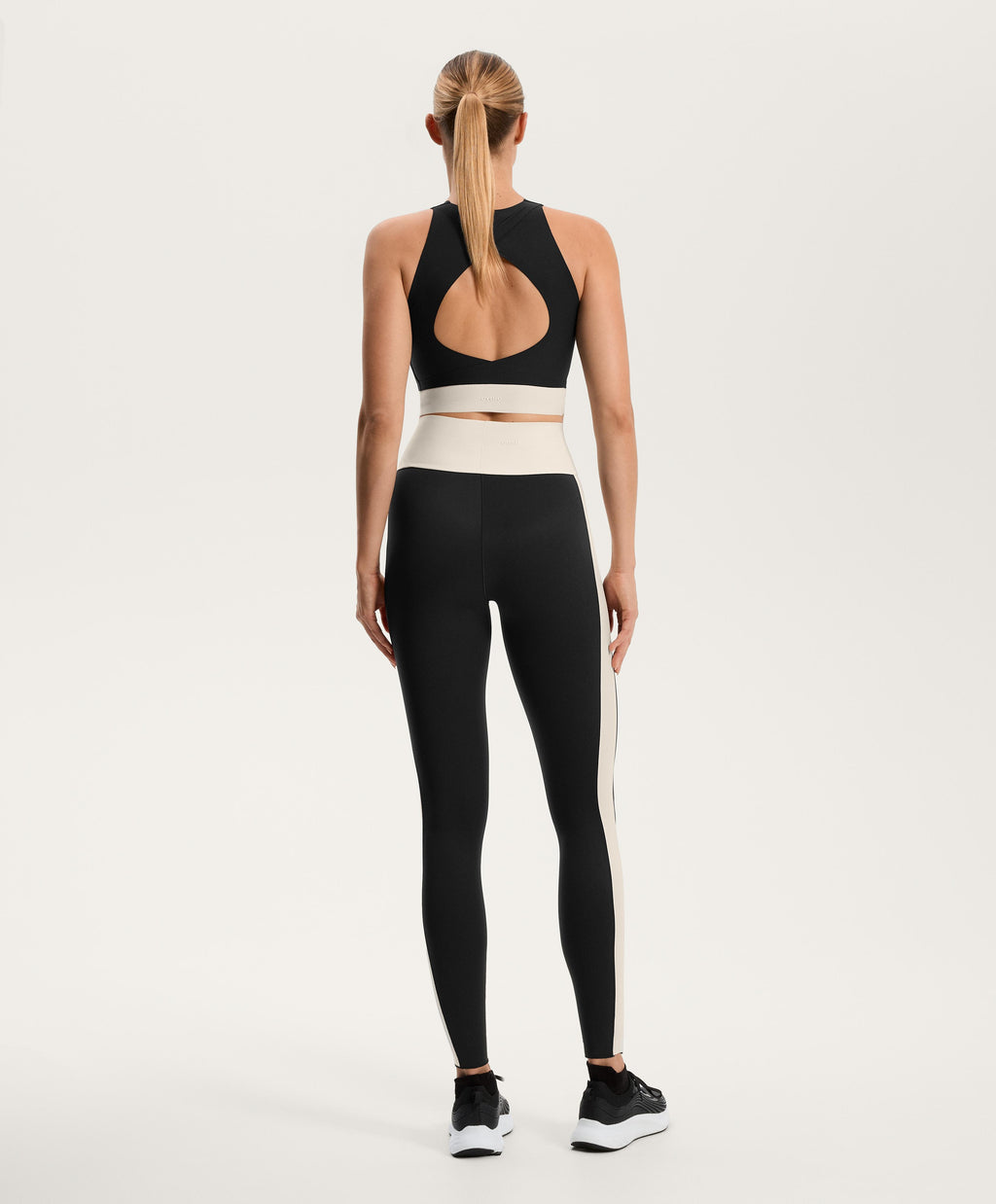 PERFECT ADAPT HIGH RISE 65CM ANKLE LENGTH LEGGINGS WITH V WAIST