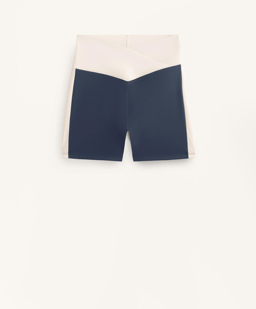 PERFECT ADAPT HIGH RISE V WAIST 10CM HOT PANT LEGGINGS
