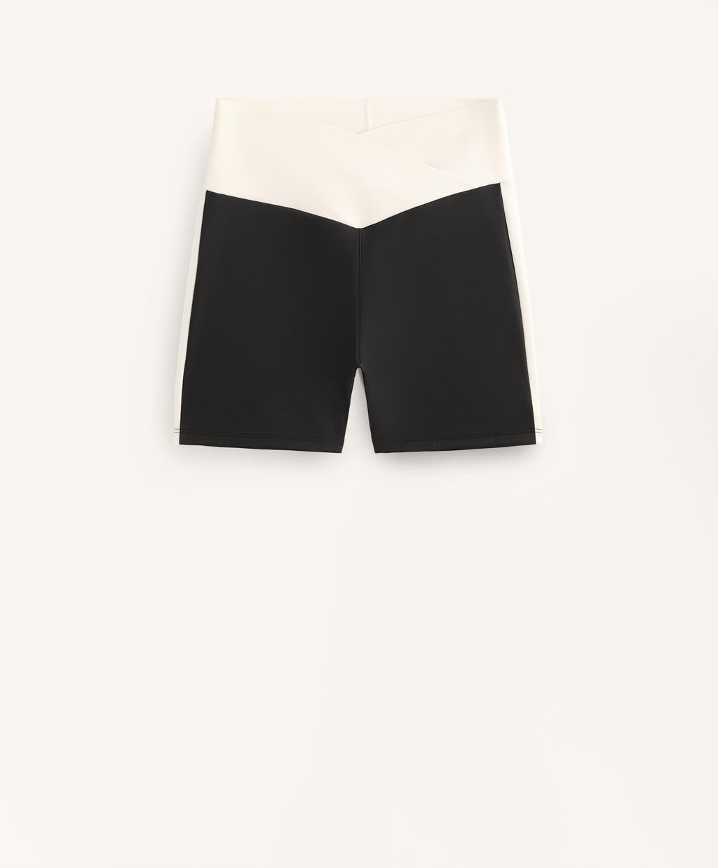 PERFECT ADAPT HIGH RISE V WAIST 10CM HOT PANT LEGGINGS