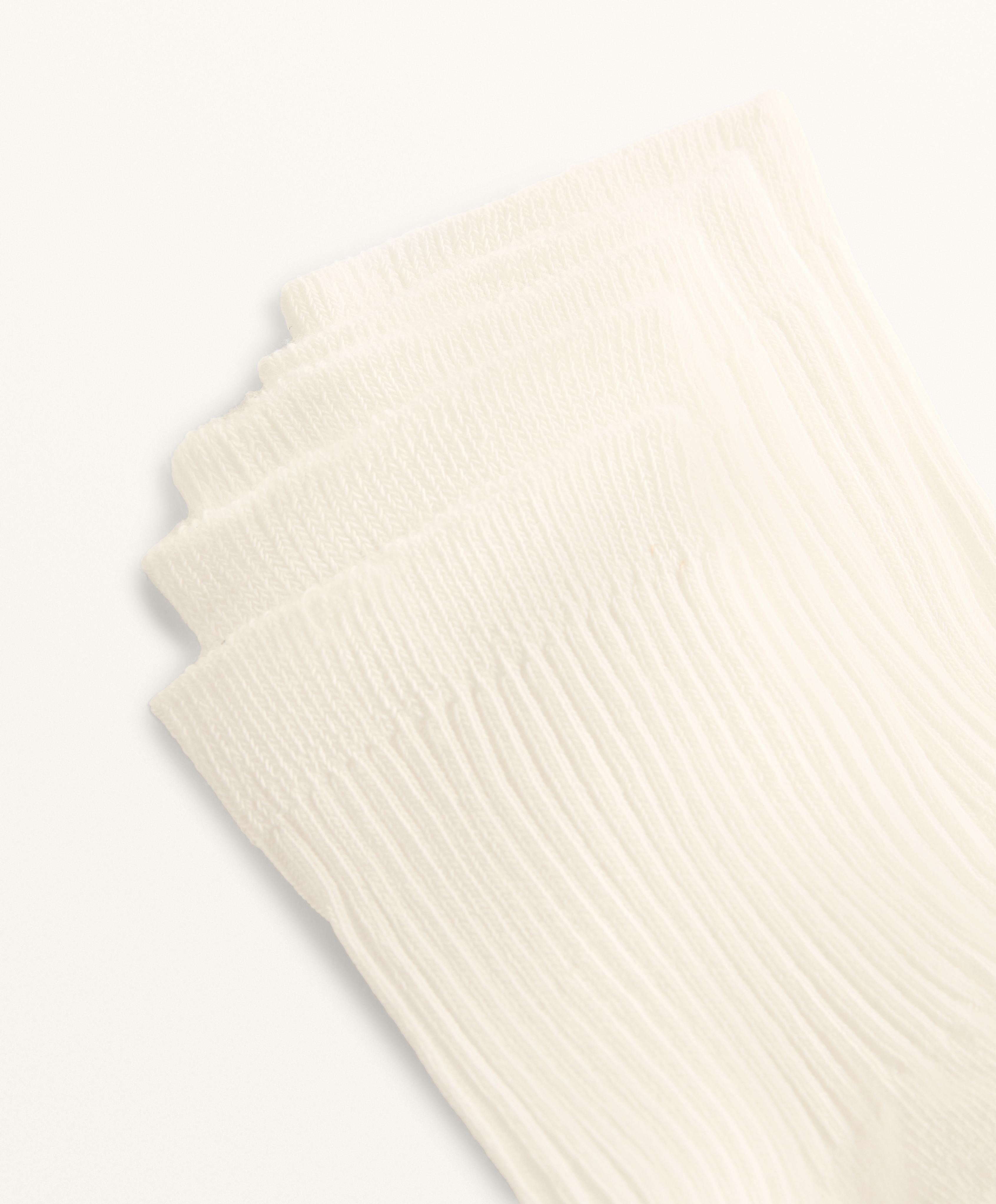 5 PAIRS OF QUARTER LENGTH MIXED COTTON SOCKS