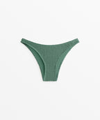U CUT MEDIUM BIKINI BRIEFS IN BUBBLE CROCHET