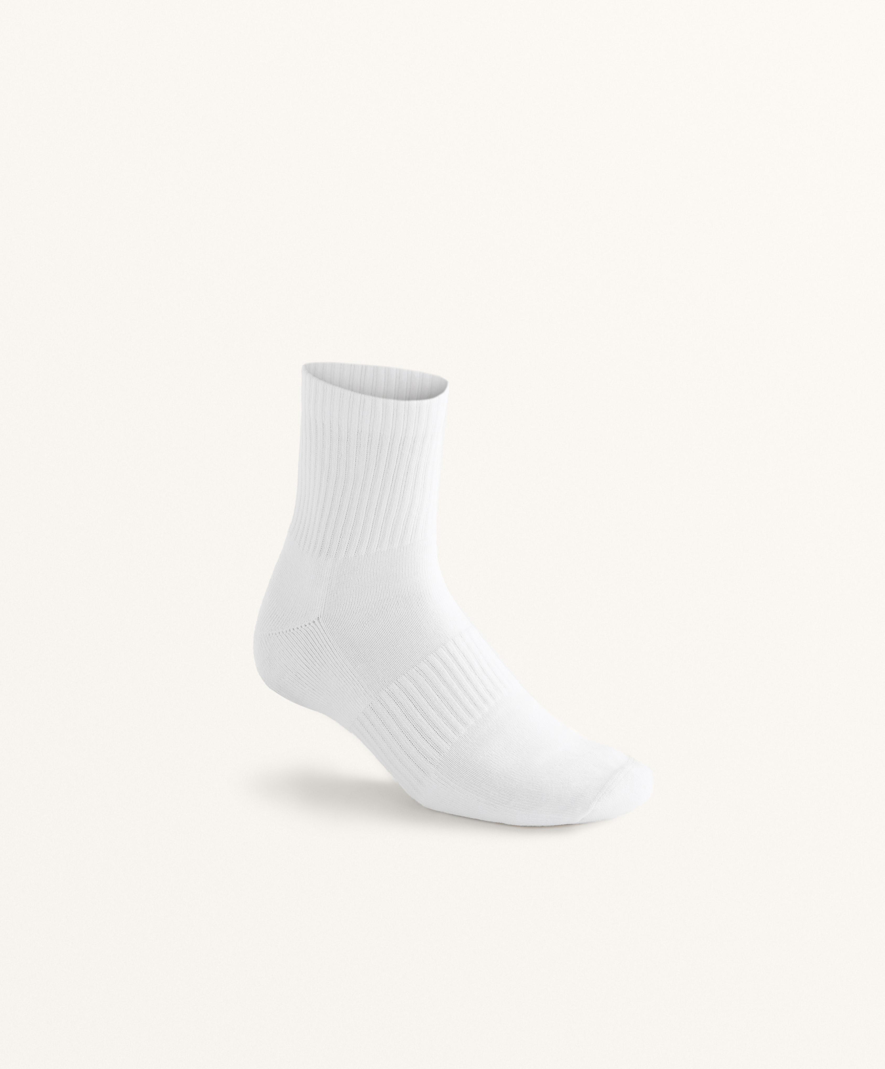 3 PAIRS OF COTTON BLEND QUARTER SPORTS SOCKS