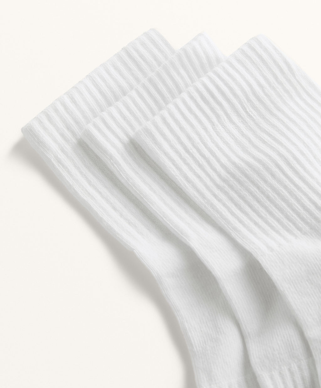 3 PAIRS OF COTTON BLEND QUARTER SPORTS SOCKS