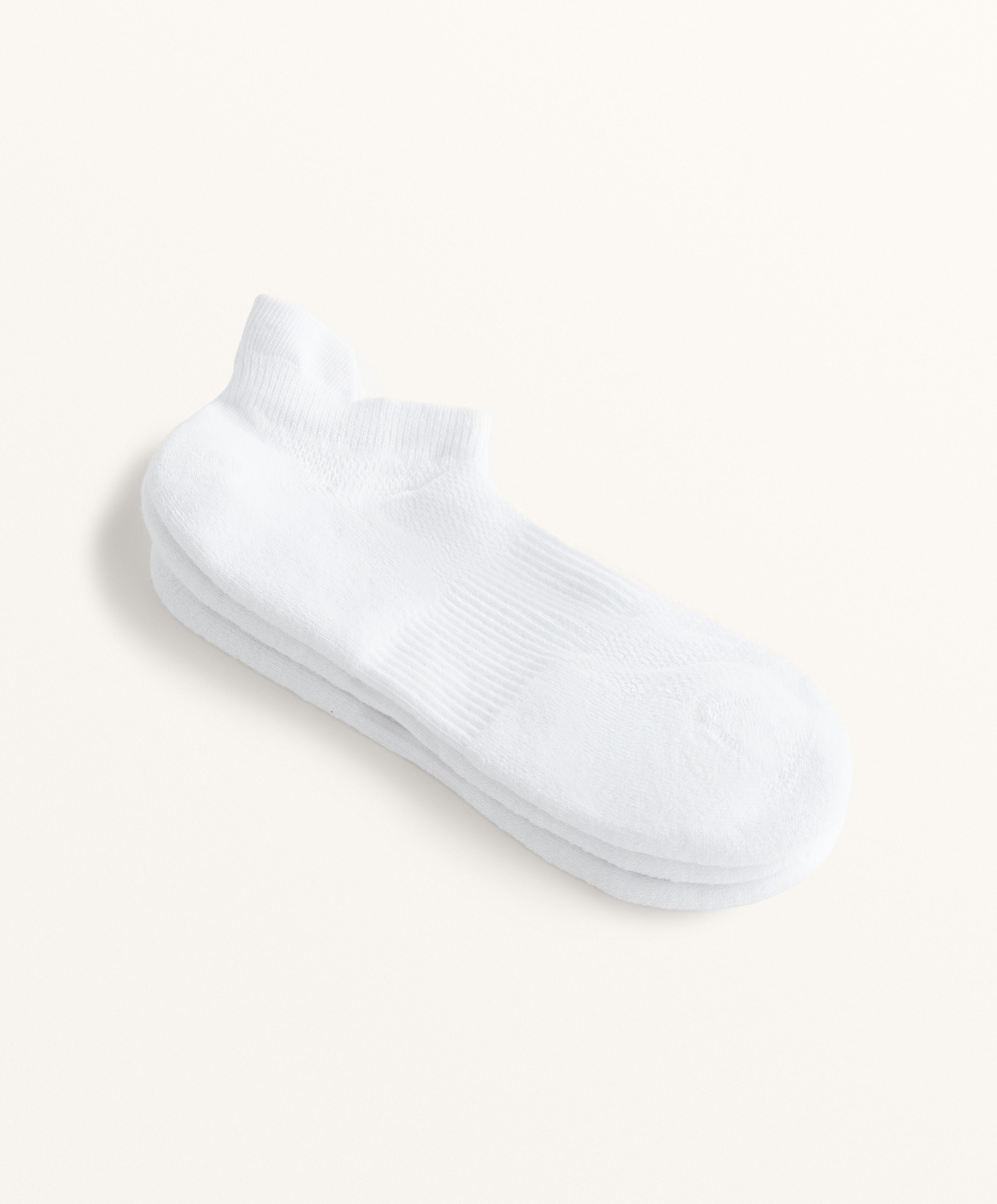 3 PAIRS OF SPORTS COTTON BLEND TAB SNEAKER SOCKS