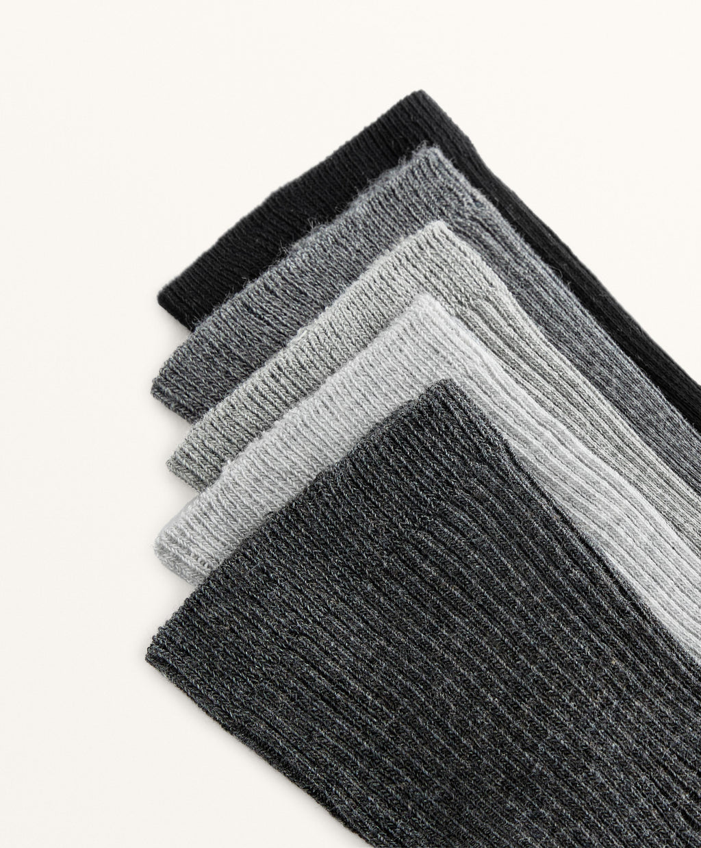 5 PAIRS OF QUARTER SOCKS WITH COTTON
