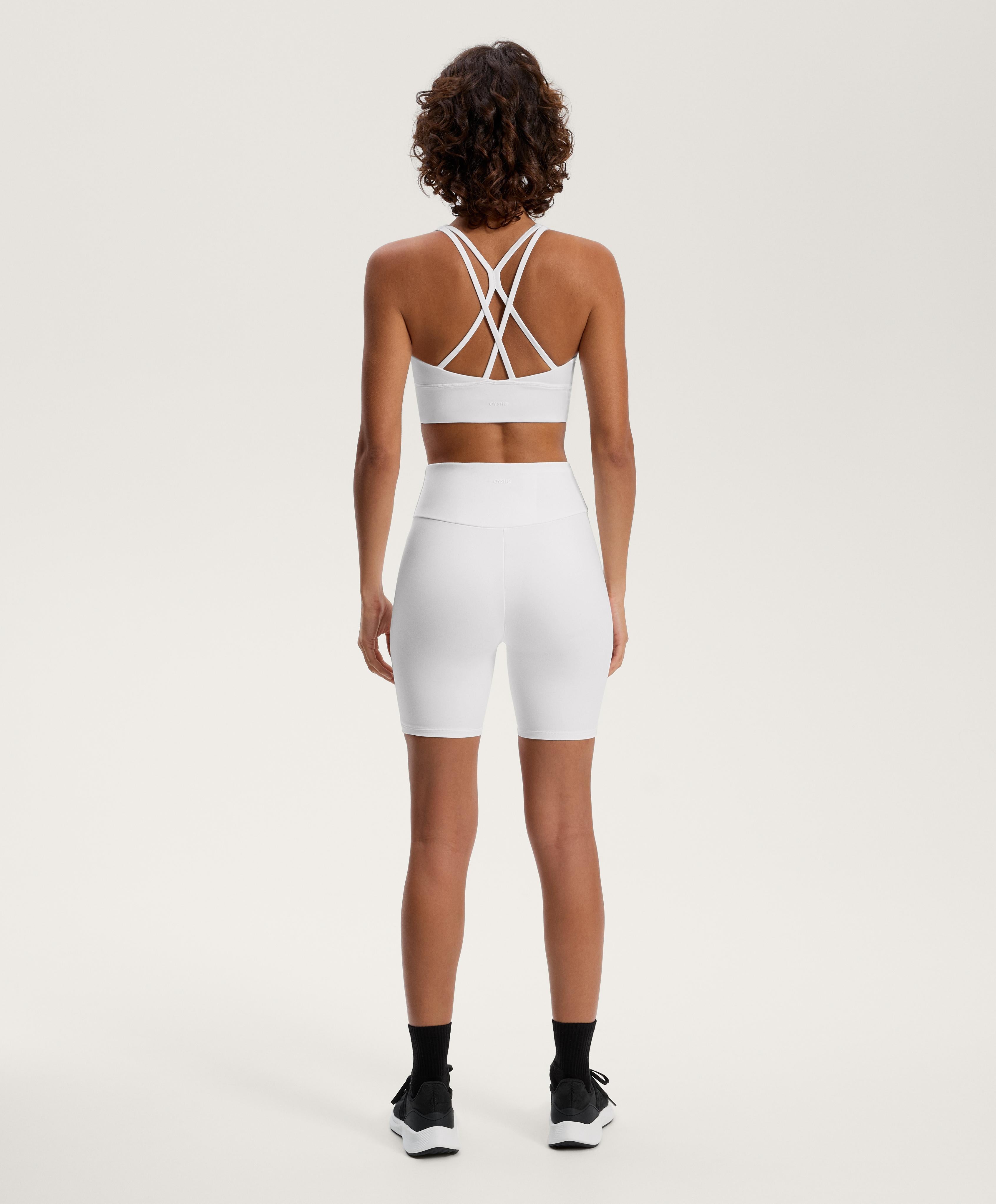 MEDIUM SUPPORT COMFORTLUX SPORTS BRA WITH CUPS