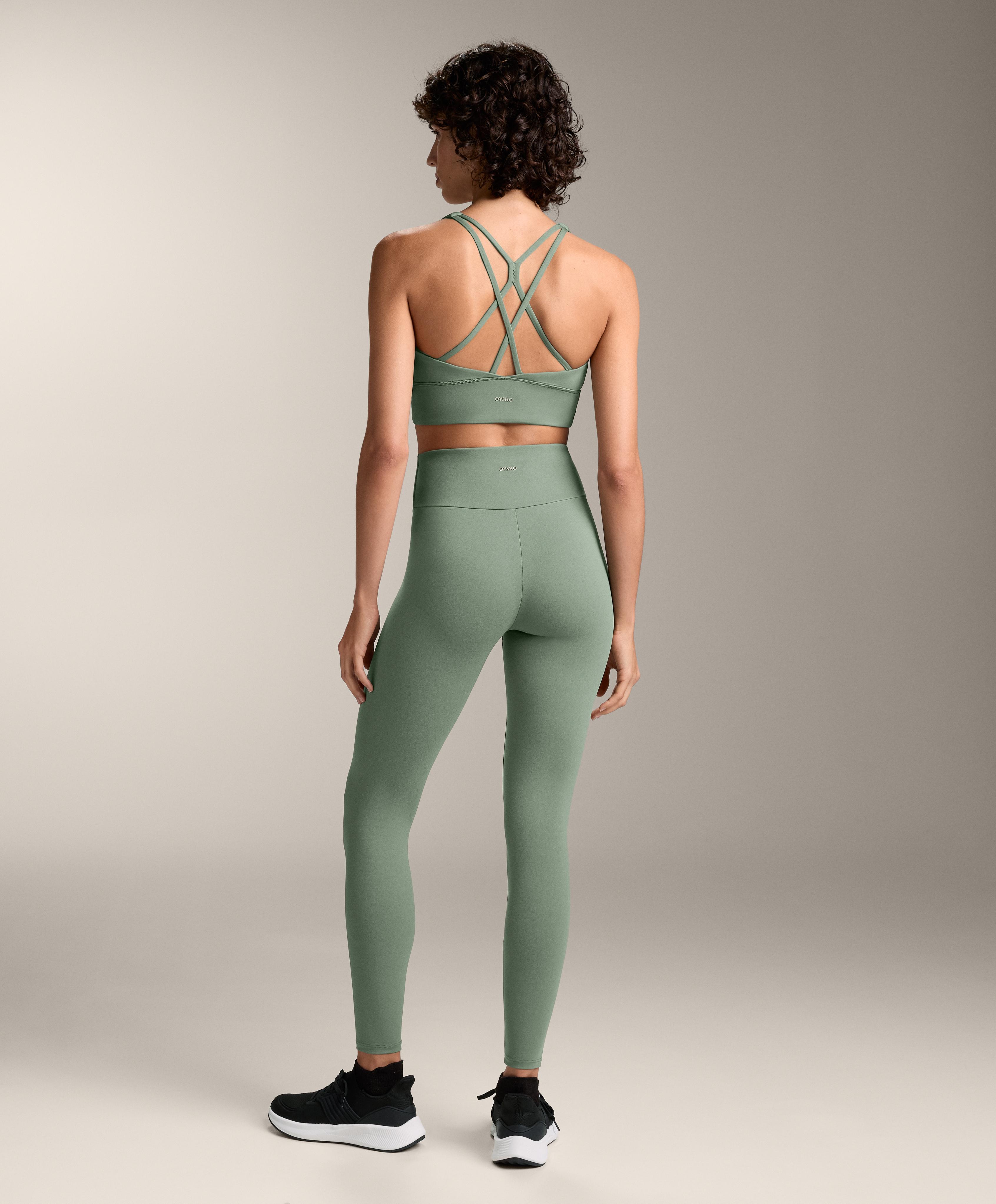 MEDIUM SUPPORT COMFORTLUX SPORTS BRA WITH CUPS