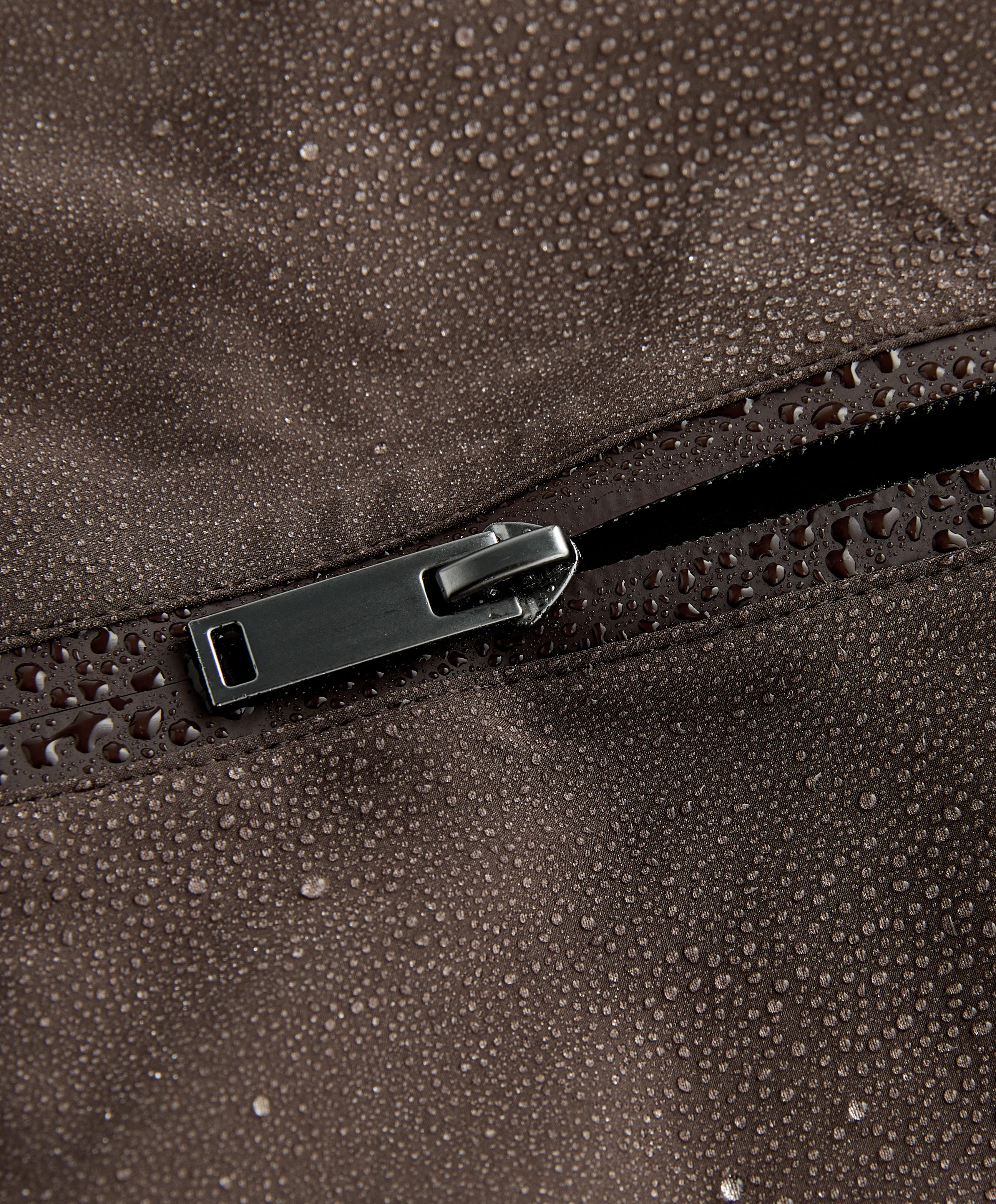 EXTRA LIGHTWEIGHT LONG 10K WATERPROOF JACKET